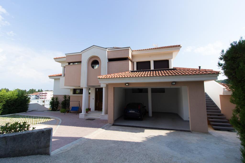 Apartments Kan Ulcinj Exteriör bild