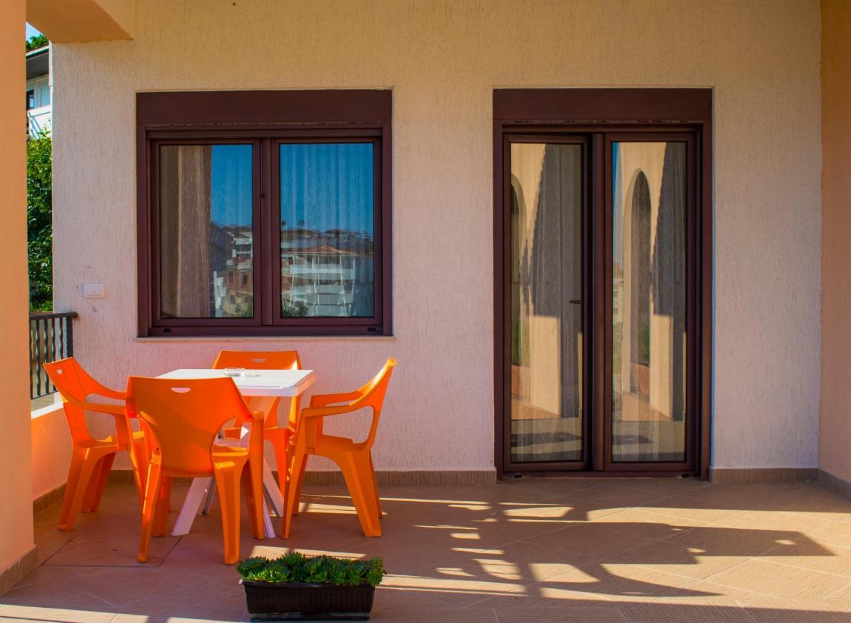 Apartments Kan Ulcinj Exteriör bild